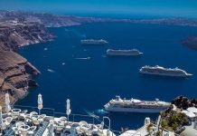 Bloomberg: Η Ελλάδα θα περιορίσει τον αριθμό των κρουαζιερόπλοιων στα πιο δημοφιλή νησιά της – Το σχέδιο Μητσοτάκη