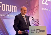 Κ. Χατζηδάκης: Μείωση φόρων σε συνάρτηση με την πάταξη της φοροδιαφυγής