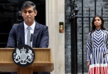 Βρετανία: Παραιτείται από την ηγεσία των Τόρις ο Ρ. Σούνακ μετά τη συντριπτική ήττα στις εκλογές