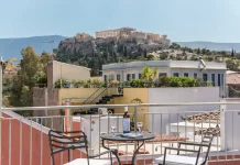 Σαρώνουν τη χώρα τα Airbnb: 20.000 περισσότερα σε σχέση με πέρυσι – Στο 40% η πληρότητα τον Ιούνιο