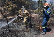 Υπό έλεγχο η φωτιά στο Κορωπί, κανονικά η κυκλοφορία των οχημάτων