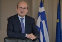 Κ. Χατζηδάκης: Δαπάνες 13,8 δισ. ευρώ στην 4ετία για άμυνα, παιδεία, υγεία, συντάξεις και ευάλωτους πολίτες