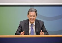 Μετάβαση από το νυχτερινό ρεύμα σε διζωνικό τιμολόγιο προανήγγειλε ο ΥΠΕΝ Θ. Σκυλακάκης