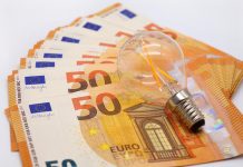 Τιμολόγια ρεύματος: Οριακά αυξημένες και χωρίς κρατική επιδότηση οι τιμές για τον Οκτώβριο