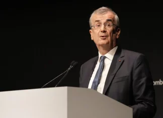 Βιλερουά (ΕΚΤ): Λογική η μείωση των επιτοκίων στο 2% μέχρι το καλοκαίρι