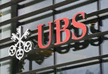 UBS: Υψηλή ανάπτυξη 2,8% στην Ελλάδα το 2025 – “Βλέπει” στο 2,5% το πρωτογενές πλεόνασμα