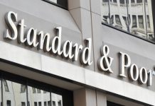 Standard & Poor’s: Τουρισμός και εξαγωγές θα στηρίξουν τη συνεχιζόμενη ανάπτυξη του ευρωπαϊκού Νότου – Η περίπτωση της Ελλάδας