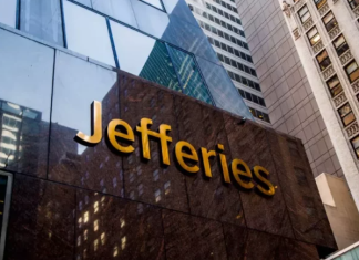 Jefferies: Προστατευμένες οι ελληνικές τράπεζες από τον κίνδυνο των δασμών