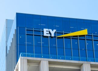 Η EY Ελλάδος ανάμεσα στα 10 κορυφαία εργασιακά περιβάλλοντα της χώρας για το 2025