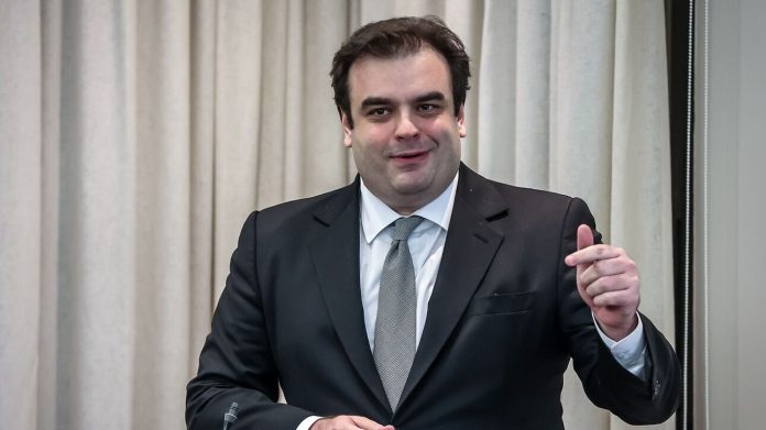 1709729411438-191533357-PIERRAKAKIS