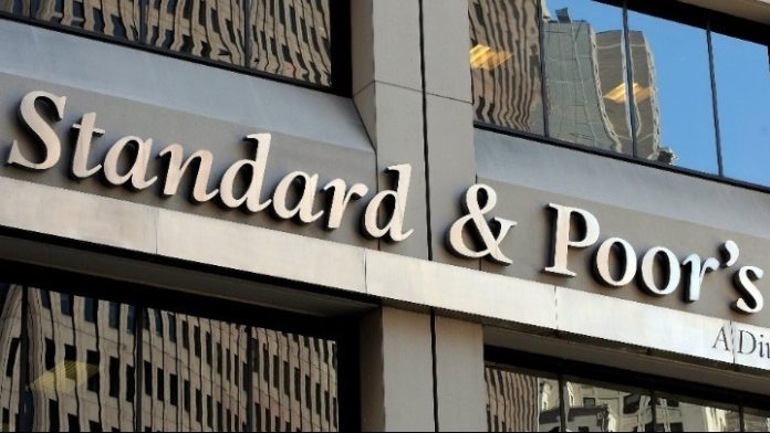 w04-124758w18231026StandardandPoors17821431
