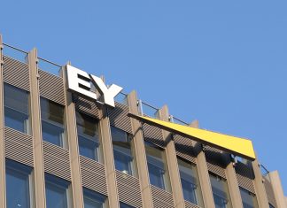 EY Ελλάδος: Ενισχύει τη διοικητική της ομάδα με 13 νέες και νέους Εταίρους