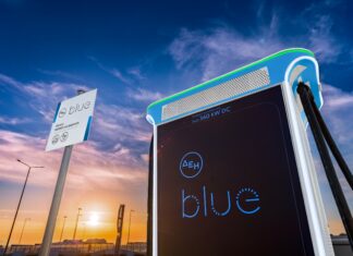ΔΕΗ blue: Ευρωπαϊκή χρηματοδότηση για εγκατάσταση σημείων ταχυφόρτισης σε Ελλάδα και Ρουμανία