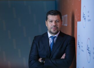 ΔΕΗ: Προσαρμοσμένο EBITDA 1 δισ. ευρώ και καθαρά κέρδη 0,2 δισ. το α΄ εξάμηνο 2025